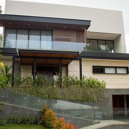 Villa Dago Pakar Бандунг Екстериор снимка